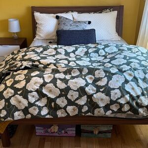 Schoolhouse Blooming Field Duvet Cover Full/Queen size